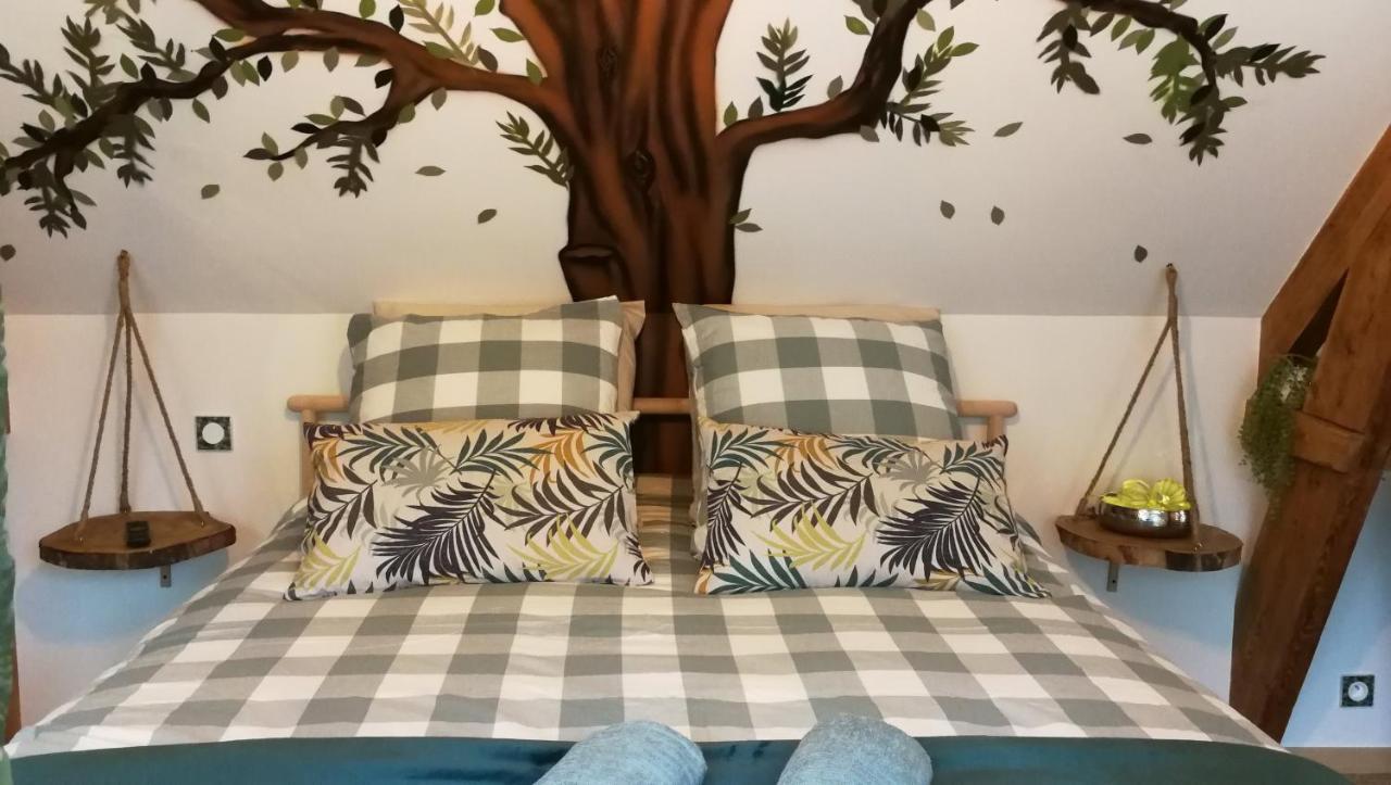 مبيت وإفطار أونفلور L'Arbre A The المظهر الخارجي الصورة